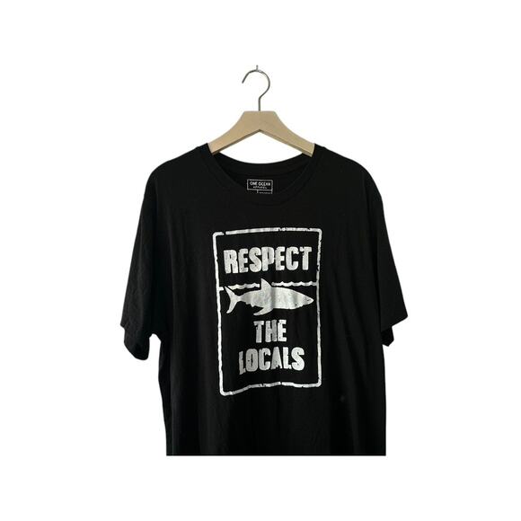 One Ocean Apparel RESPECT THE LOCALS Sharks Black T-Shirt Crewneck Men's XL - Picture 2 of 4